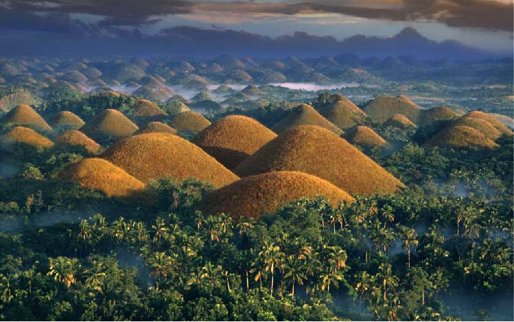 Chocolate Hills - beautiful places in visayas