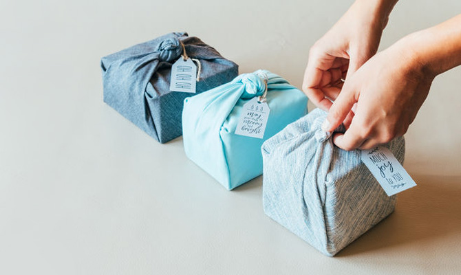 eco friendly gift wrapping furoshiki