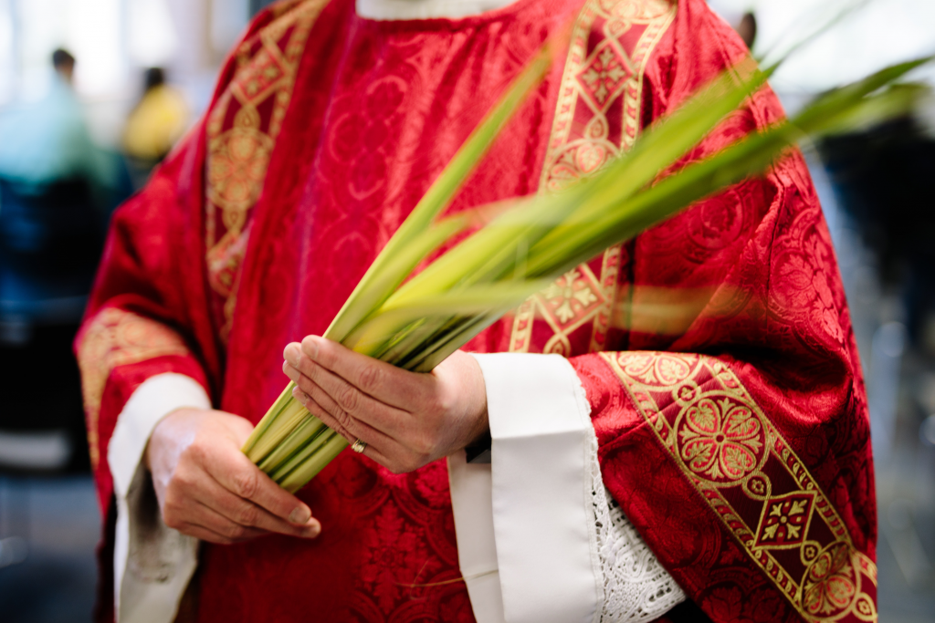 holy week traditions in the philippines