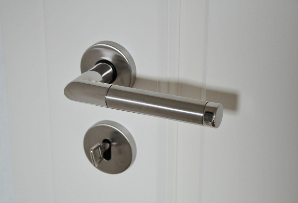door knob