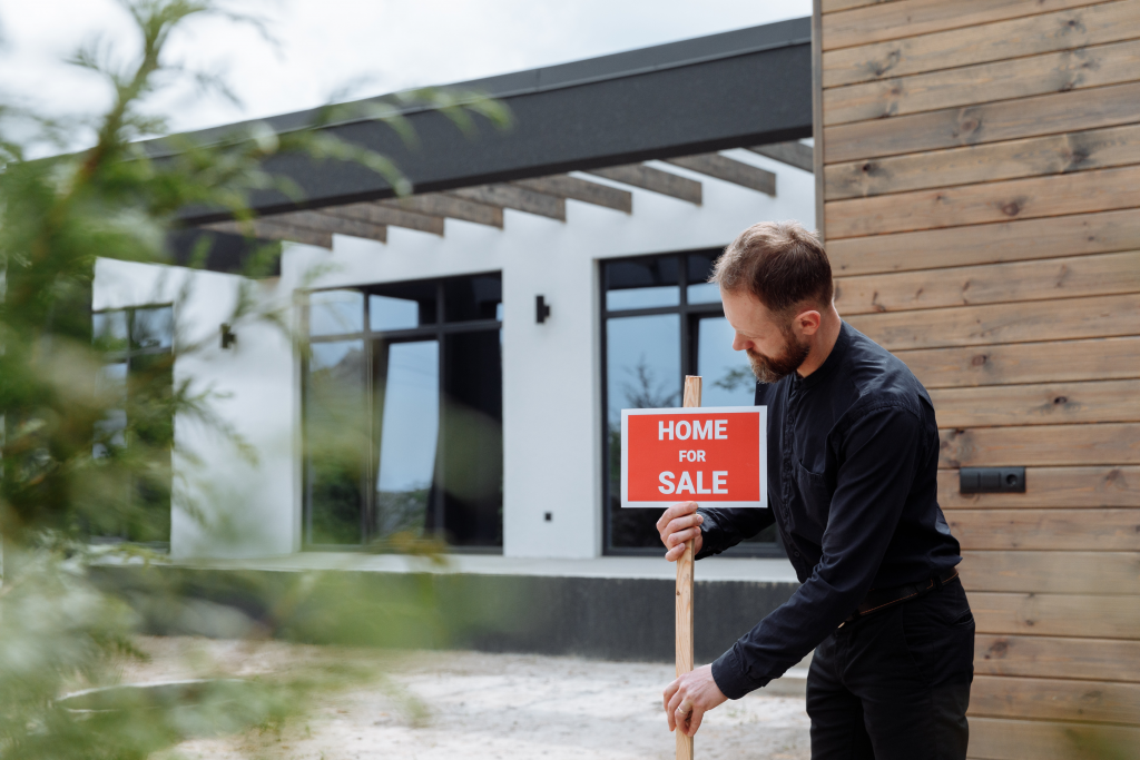 home for sale signage