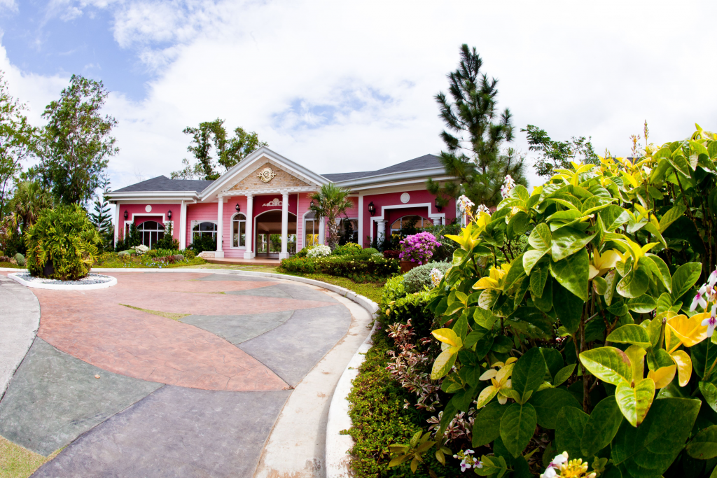 house and lot driveway