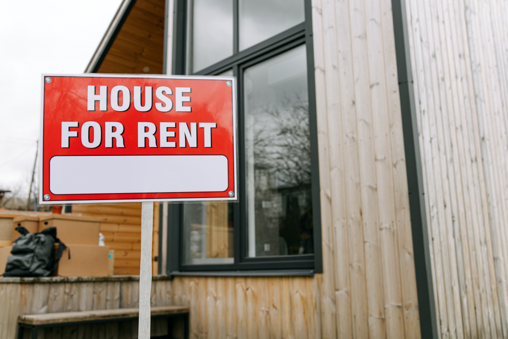 house for rent signage