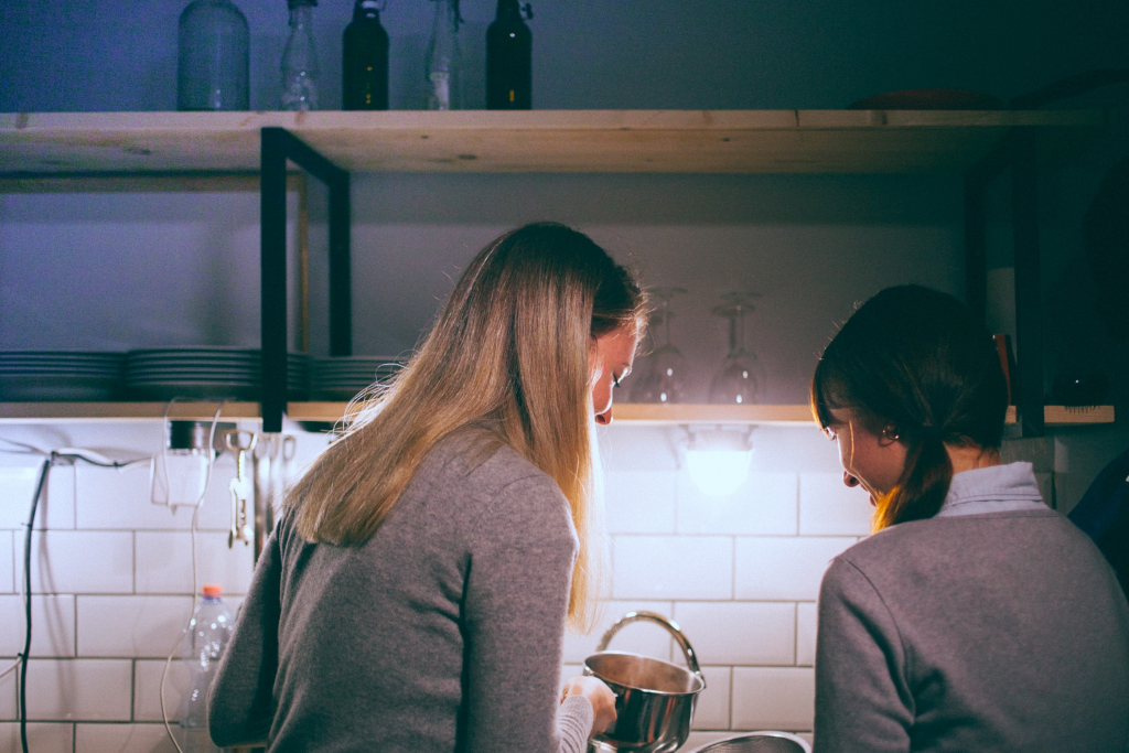 roommates sharing chores