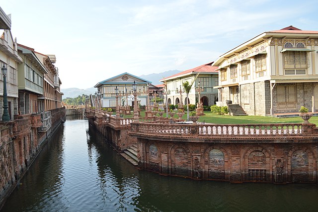 Las Casas Filipinas de Acuzar