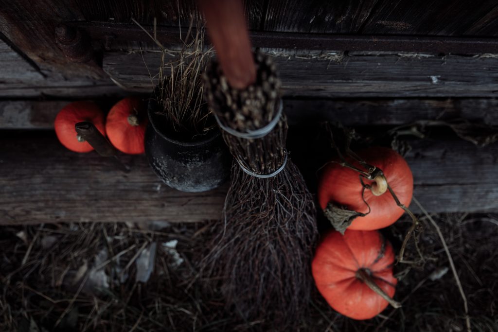 diy halloween decorations
halloween decoration ideas diy
how can i decorate my house for halloween?